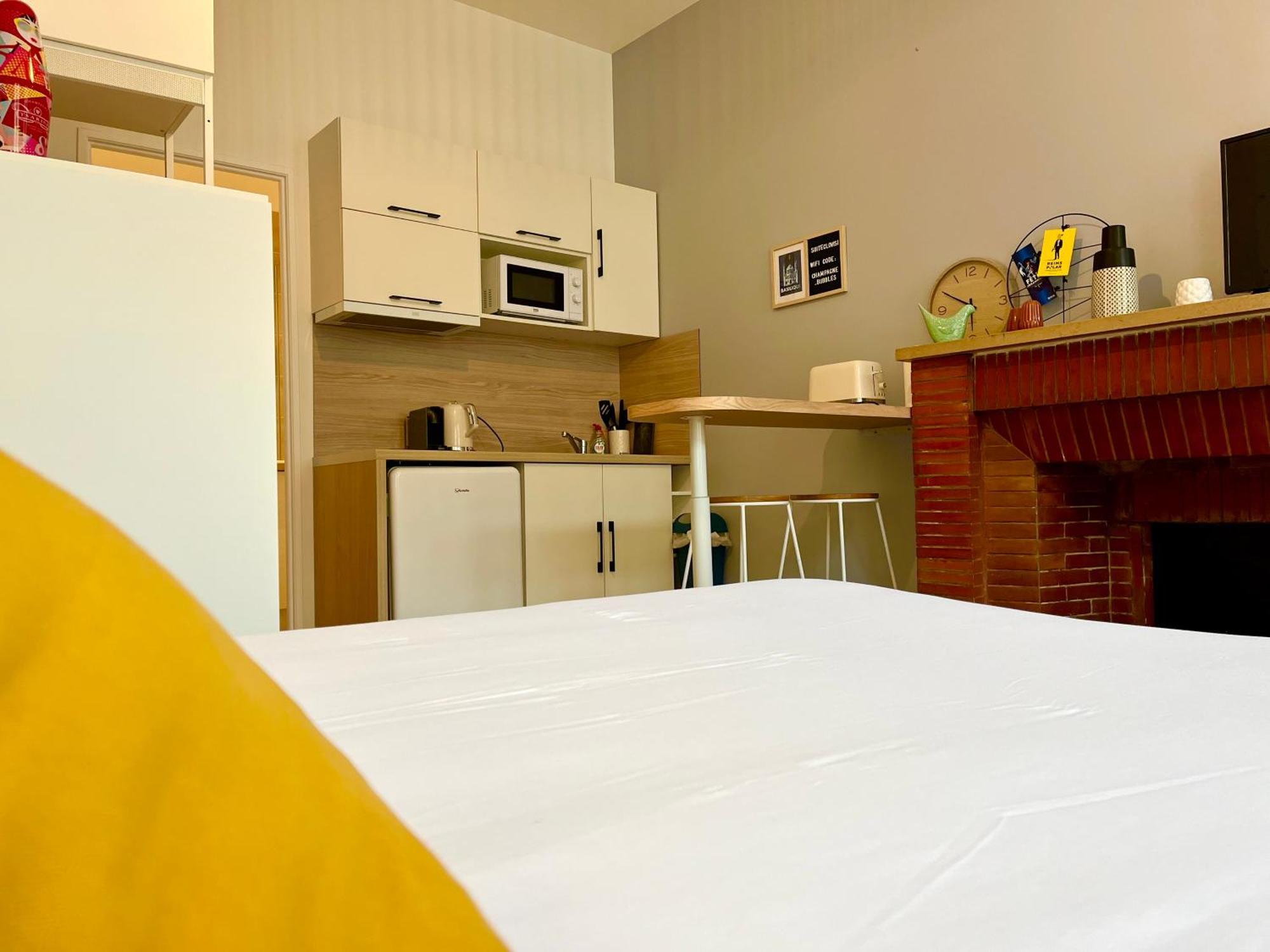 Suite Clovis - 1 Remeš Exteriér fotografie